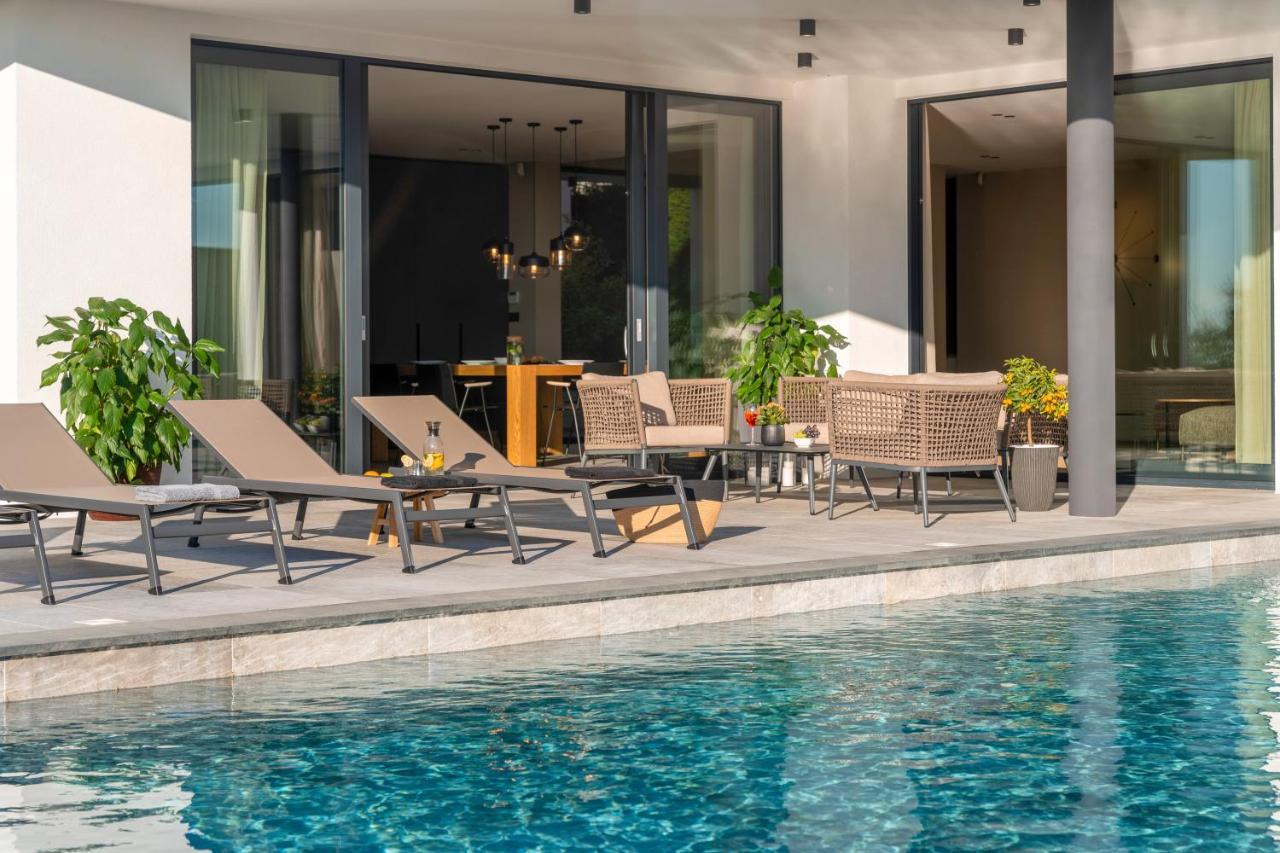 Luxury Villa Aruna Пула Екстериор снимка